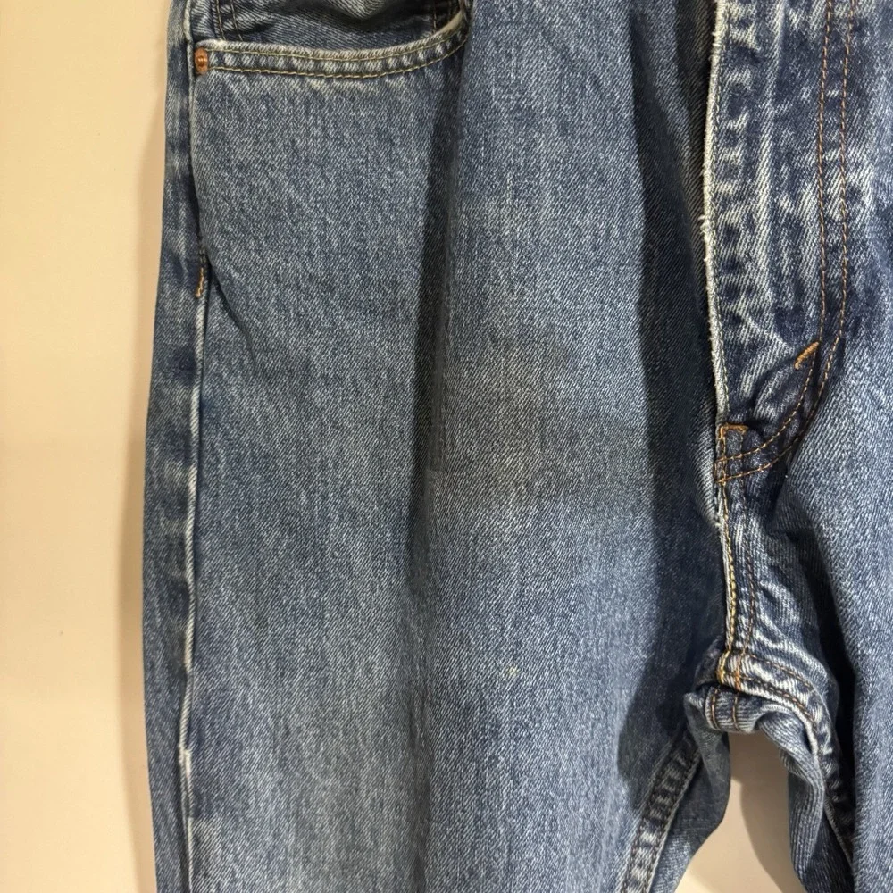 Levi's men's jeans 505 size 36 x 32 Blue Zipper Fly